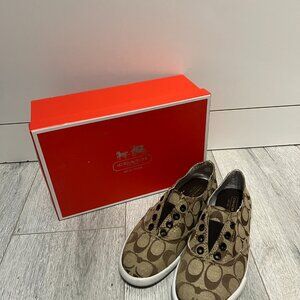 NEW Coach Katie Slip On Signature Sneakers US6.5